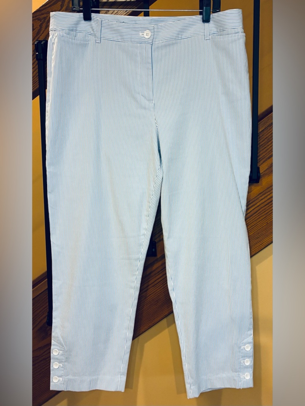 Talbots Pants Seersucker Perfect Crop Pockets Button Ankle Blue White SZ. 14